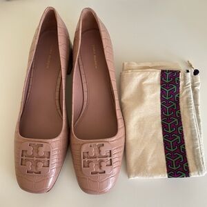 NewTory Burch Women's pink Croc-Embossed Flats. Size 9.5.
